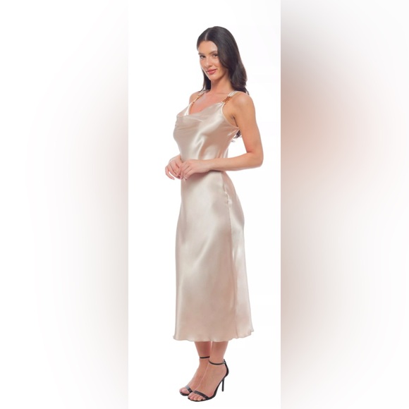 NWT Women's Tash + Sophie Cowl Satin Dress Hardware Straps XL champagne - Picture 3 of 12